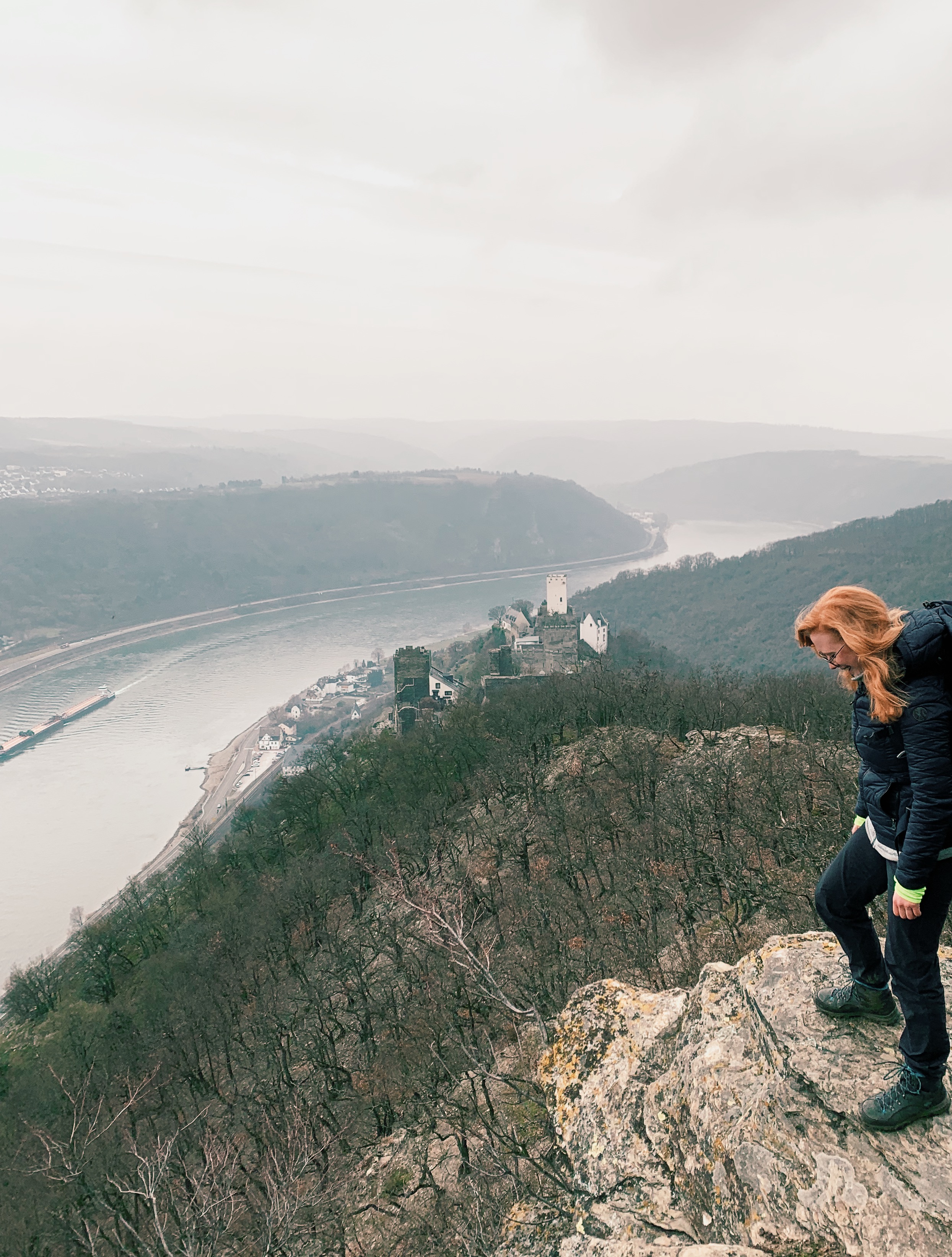 Burg-Liebenstein-and-Burg-Sterrenberg-on-the-rheinsteig-hiking-trail-in-germany